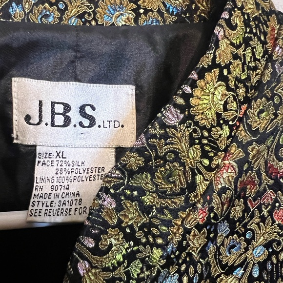 J.B.S. Women's Floral Patterned Blazer. Size XL - Picture 4 of 5